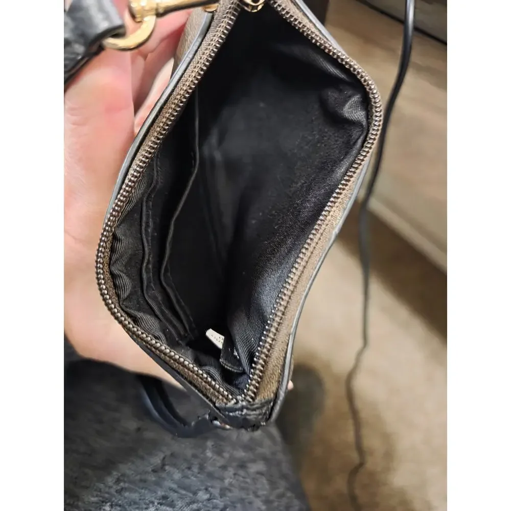 NEW Coach Corner Zip Wristlet in Signature Canvas - Picture 9 of 9
